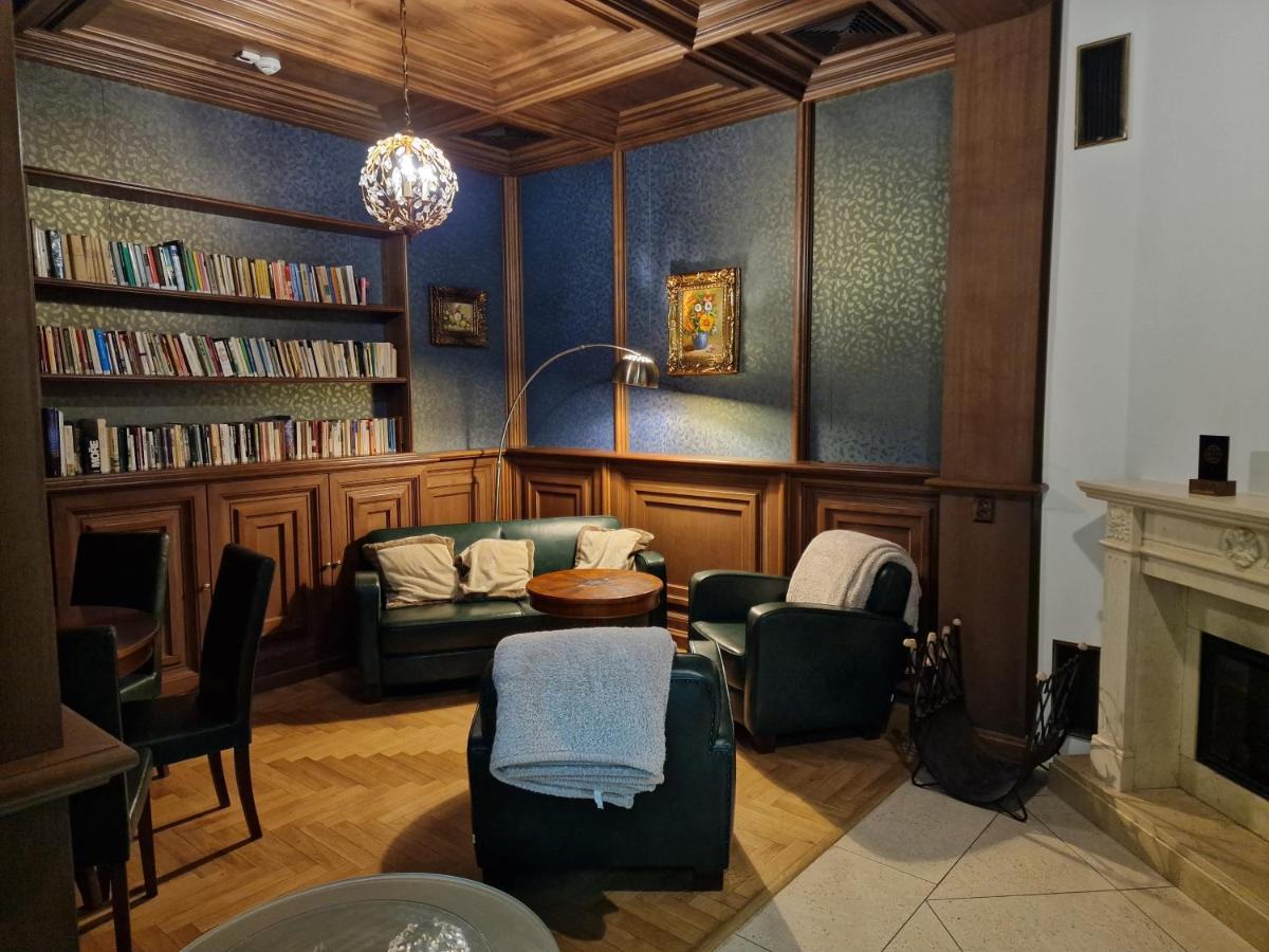 Hotel Iris 4*