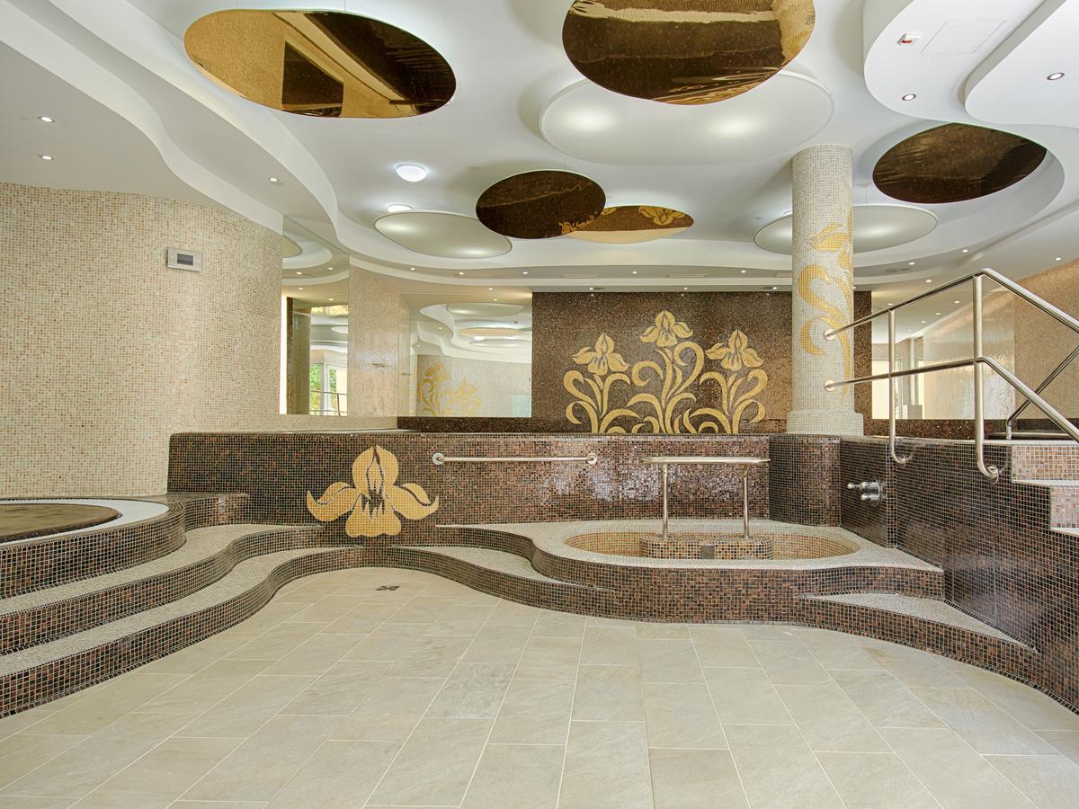 Hotel Iris 4*
